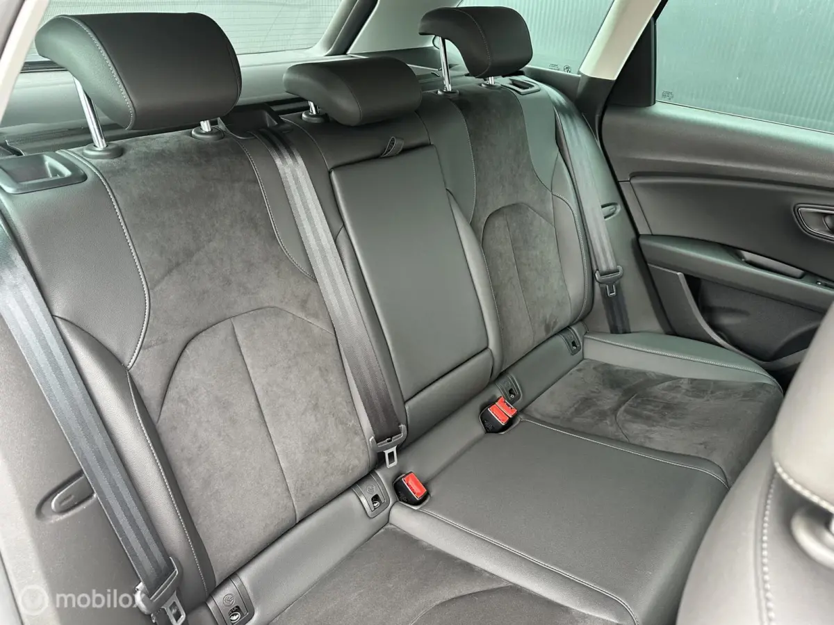 1.0 TSI FR Style Business Intense Automaat! led