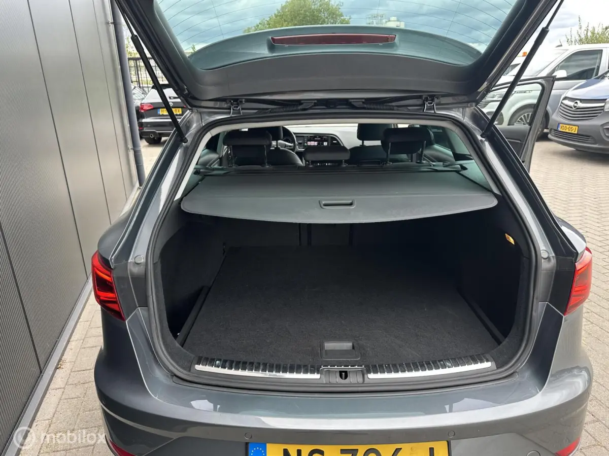 1.0 TSI FR Style Business Intense Automaat! led