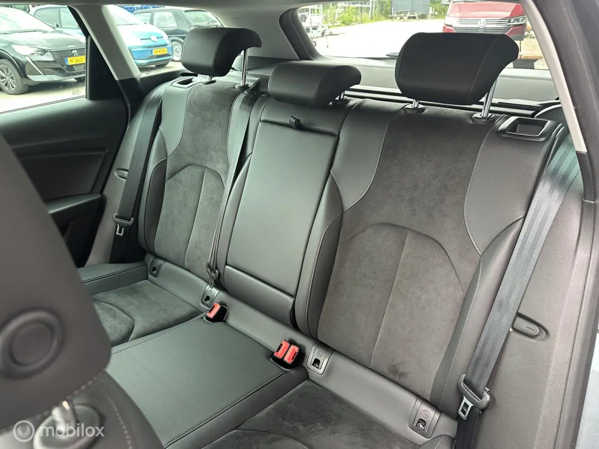 1.0 TSI FR Style Business Intense Automaat! led