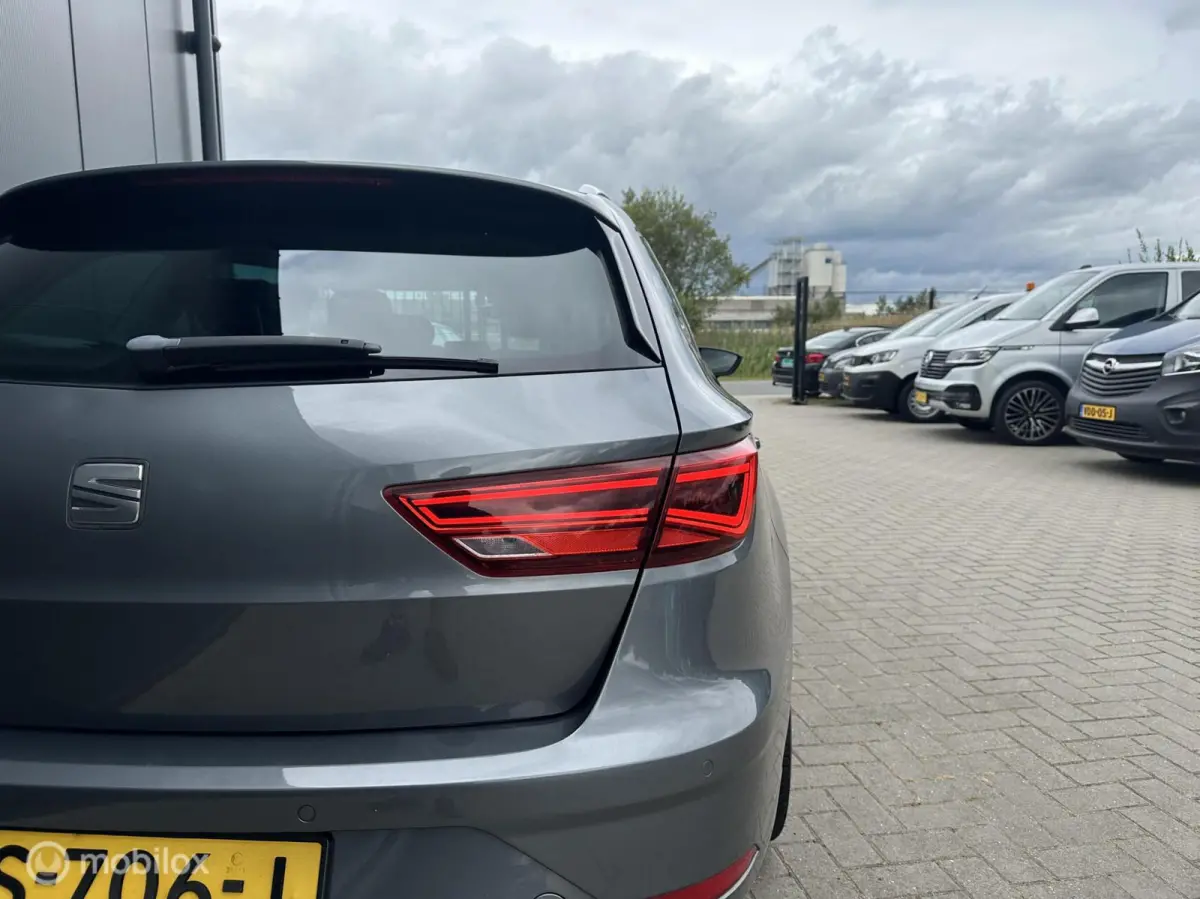 1.0 TSI FR Style Business Intense Automaat! led