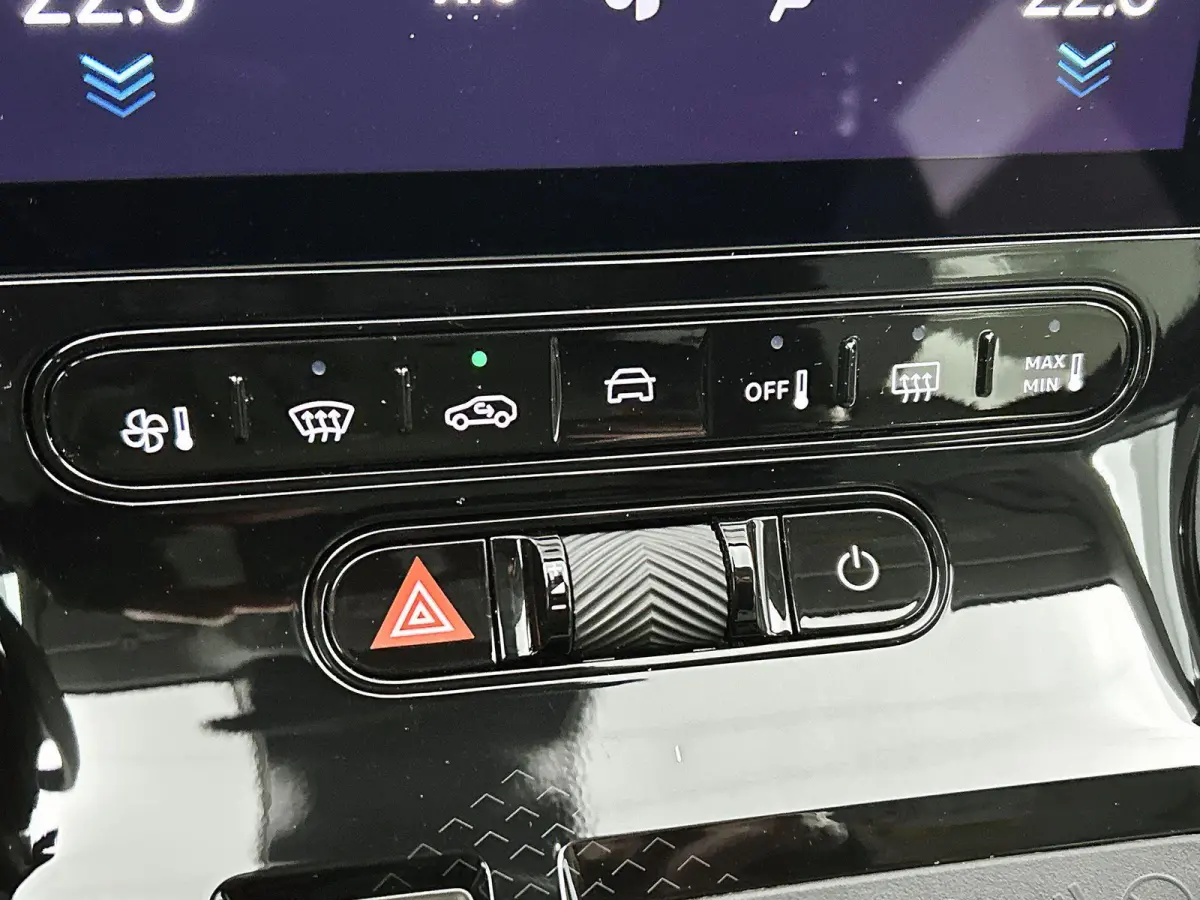 SUV Max Comfort Range 73 kWh 210pk | 517km WLTP Actieradius | Navigatie | 360° Camera | Handsfree achterklep | Adaptieve Cruise Control | Head-up display | Stoel elektrisch+geheugen+verwarm