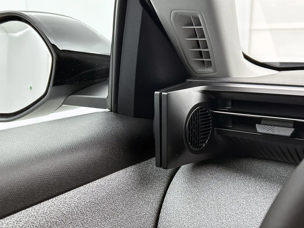 SUV Max Comfort Range 73 kWh 210pk | 517km WLTP Actieradius | Navigatie | 360° Camera | Handsfree achterklep | Adaptieve Cruise Control | Head-up display | Stoel elektrisch+geheugen+verwarm