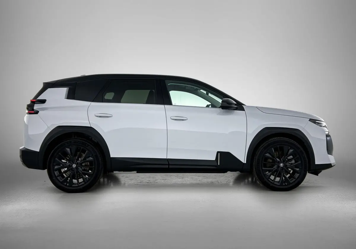 SUV Max Comfort Range 73 kWh 210pk | 517km WLTP Actieradius | Navigatie | 360° Camera | Handsfree achterklep | Adaptieve Cruise Control | Head-up display | Stoel elektrisch+geheugen+verwarm