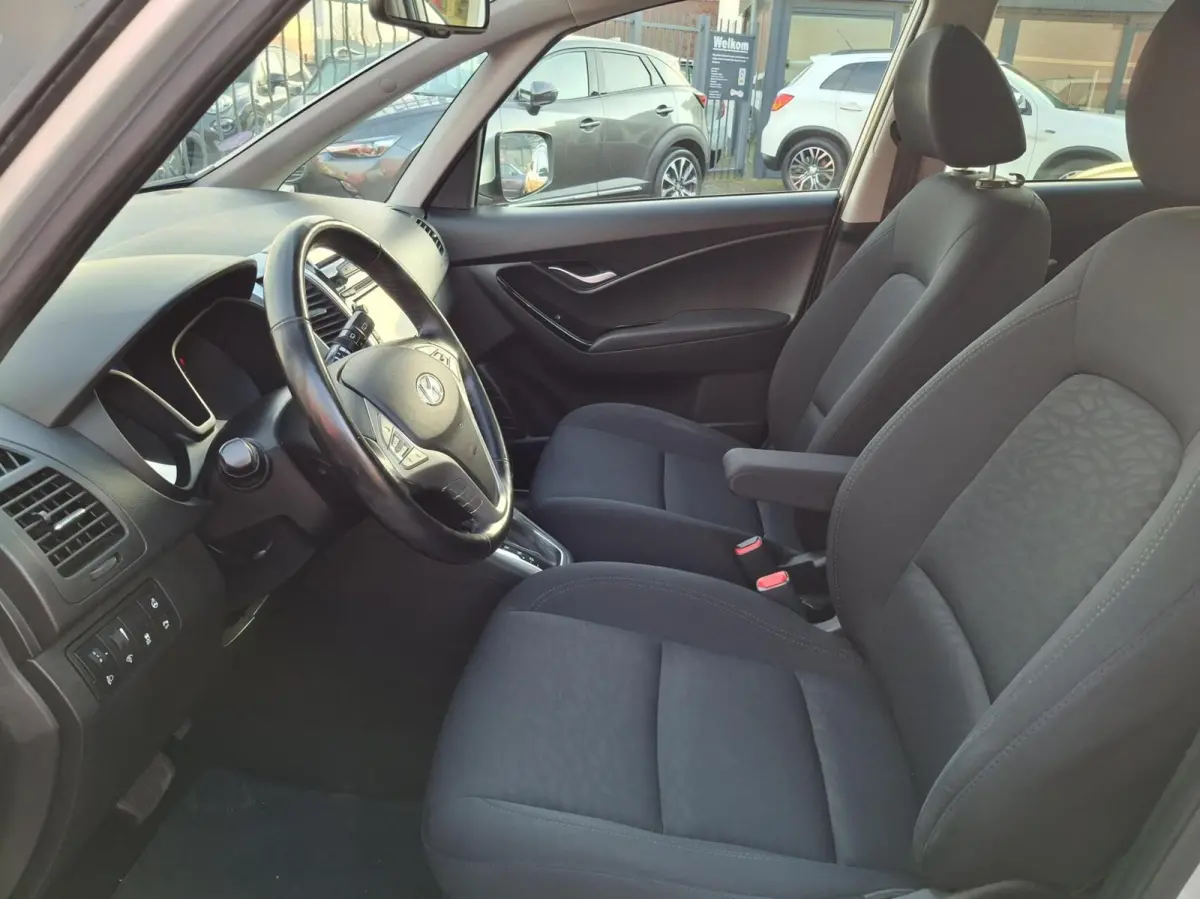 1.6i Premium
