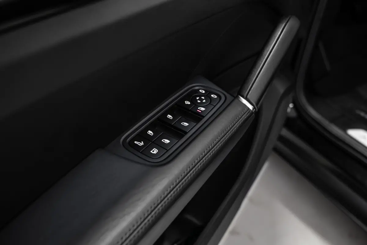 3.0 E-Hybrid Porsche Sportuitlaat | Panorama | 360 camera | Head-up