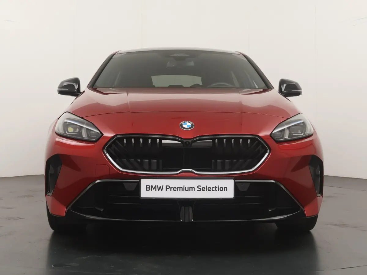 120 M Sport Design Edition | M-Sport Pro | Head-Up | Comfort Access | Driving Assistant Plus | Harman Kardon | Panoramadak |