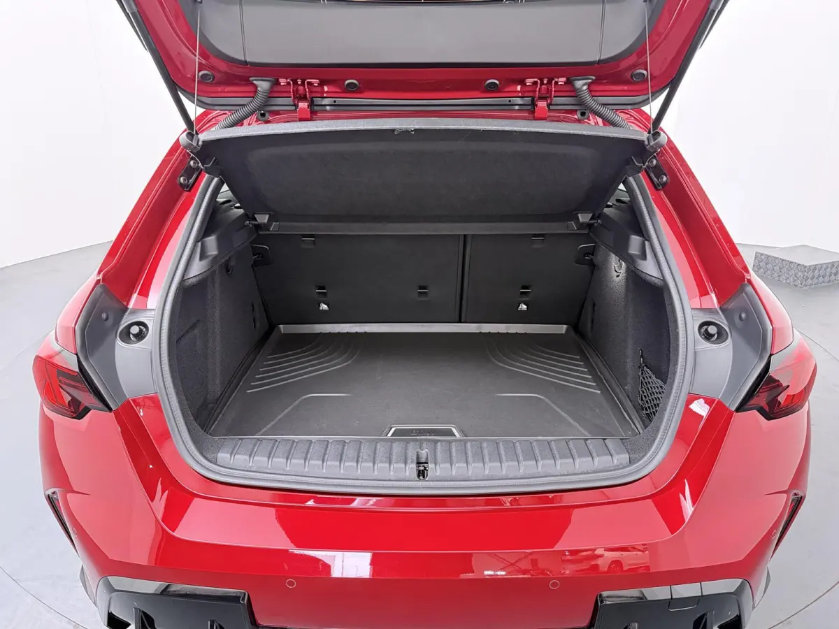 120 M Sport Design Edition | M-Sport Pro | Head-Up | Comfort Access | Driving Assistant Plus | Harman Kardon | Panoramadak |