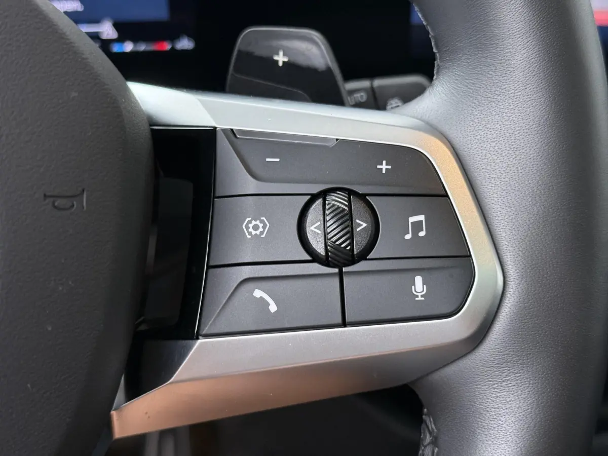120 M Sport Design Edition | M-Sport Pro | Head-Up | Comfort Access | Driving Assistant Plus | Harman Kardon | Panoramadak |