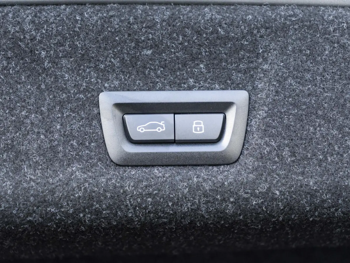 320i M Sport | Comfort Pack | Showroom Selection