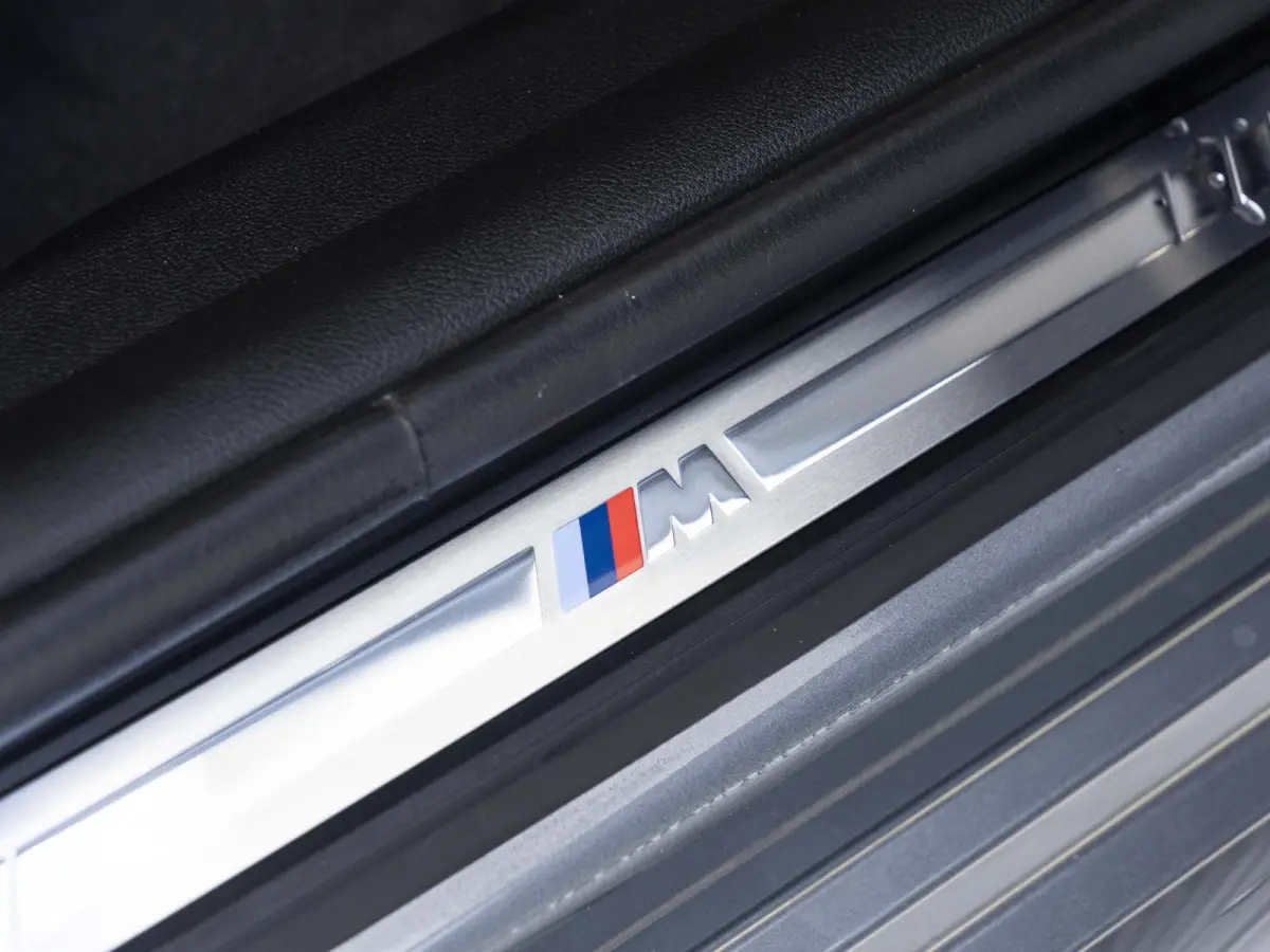 320i M Sport | Comfort Pack | Showroom Selection