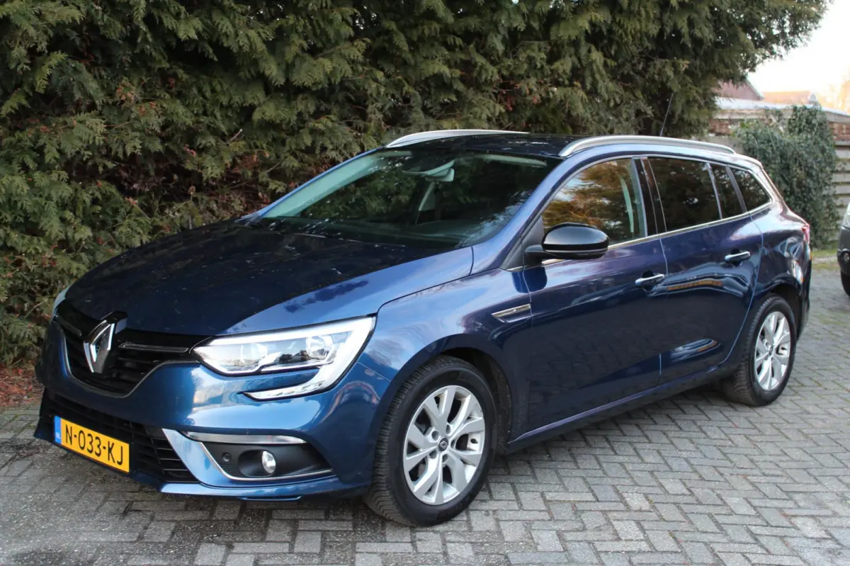 1.3 TCe Limited 140PK | AUTOMAAT | Parkeercamera | Climate Control | PDC | NAVI | Cruise Control | LMV