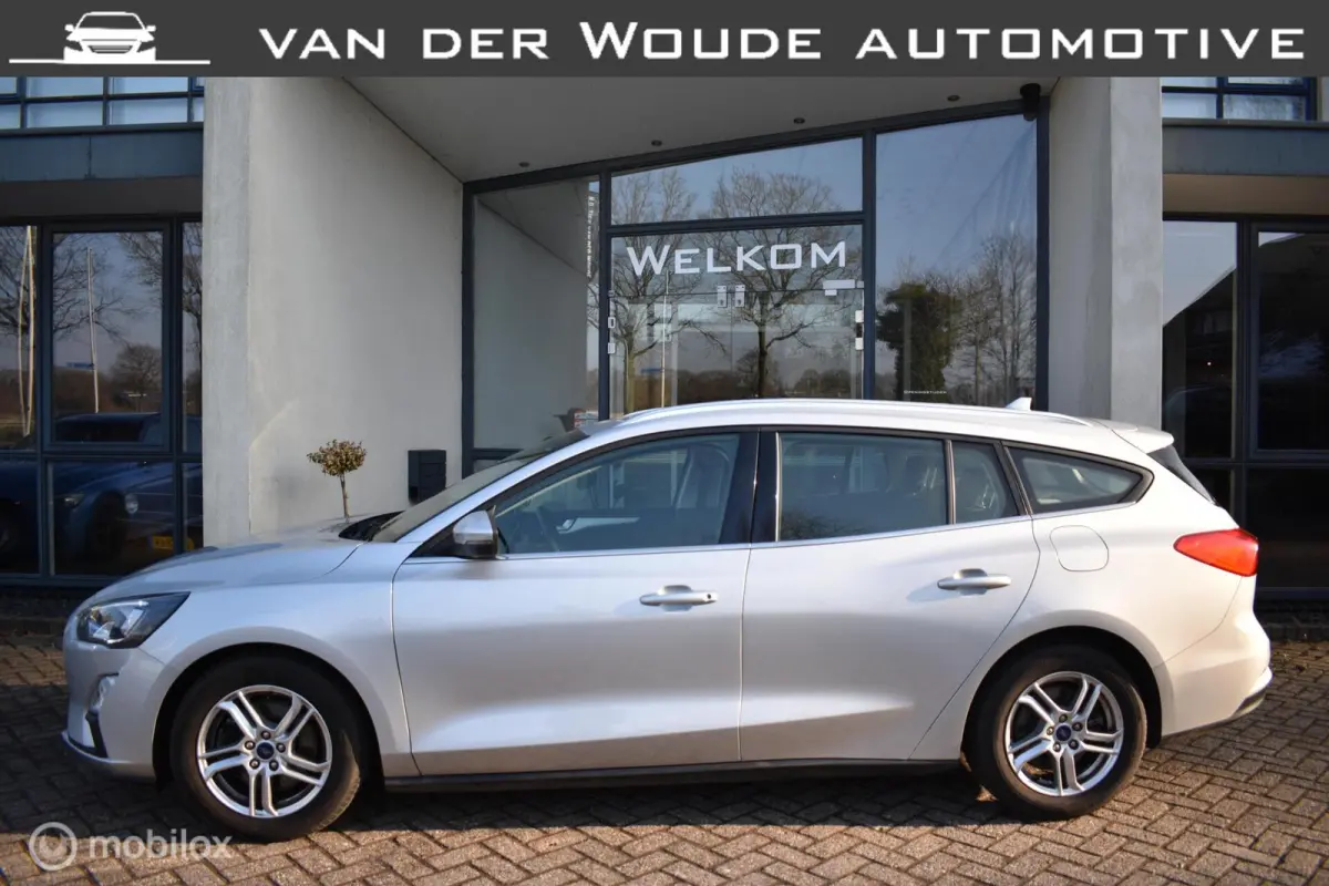 1.0 EcoBoost Hybrid Trend Edition 2022|Navi