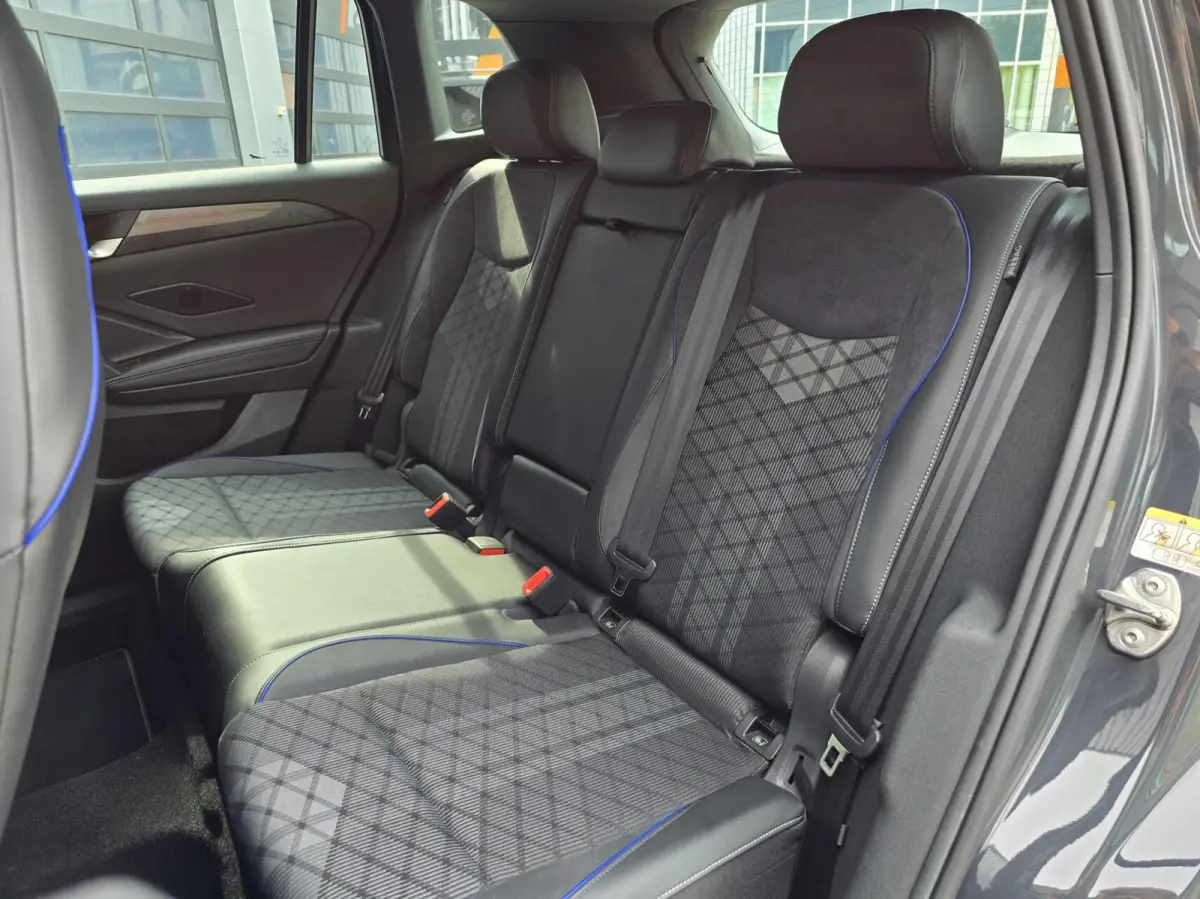 1.5 eTSI R-Line Edition|360cam|ACC|Massage|Sfeerverlichting