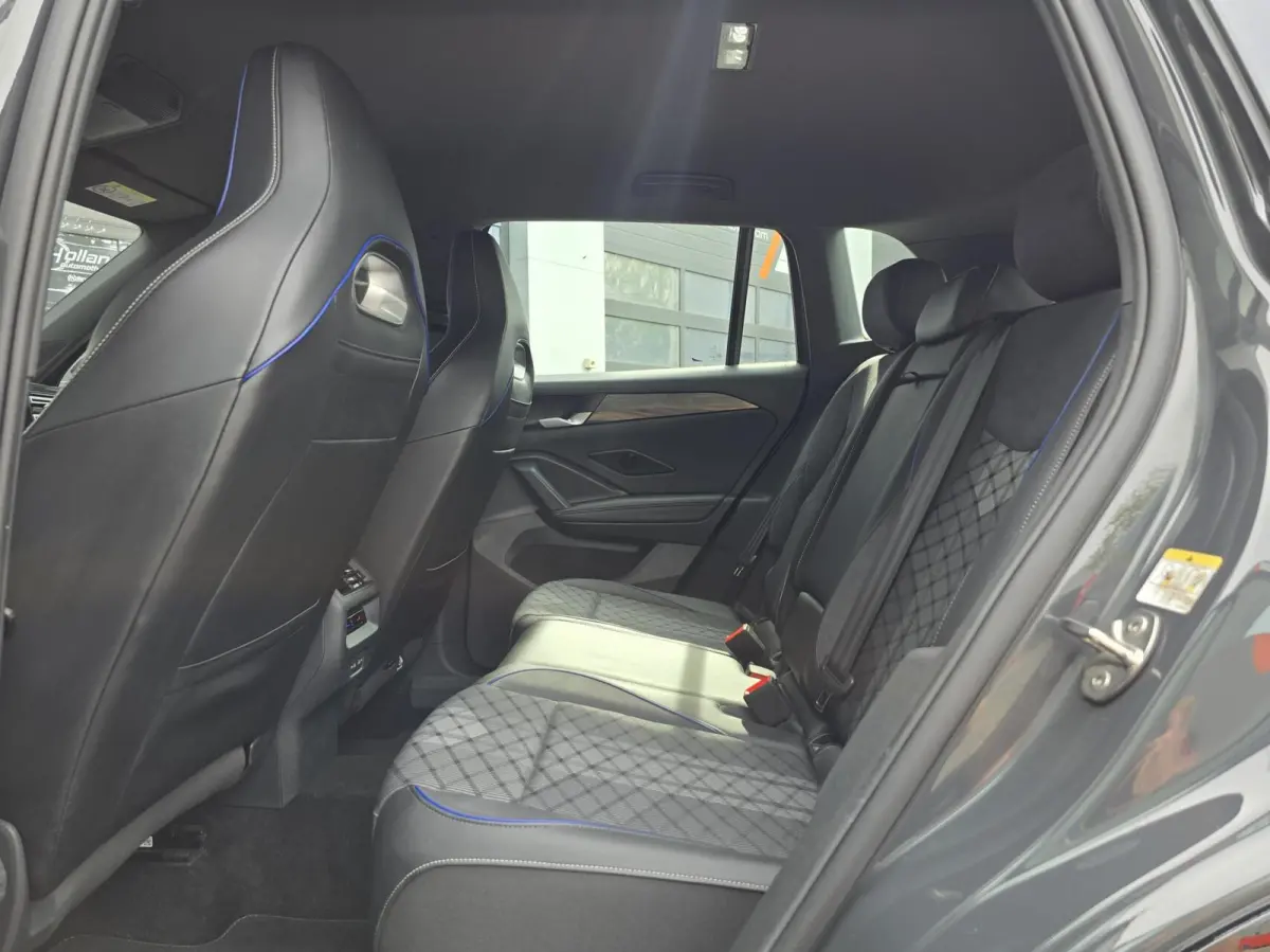 1.5 eTSI R-Line Edition|360cam|ACC|Massage|Sfeerverlichting