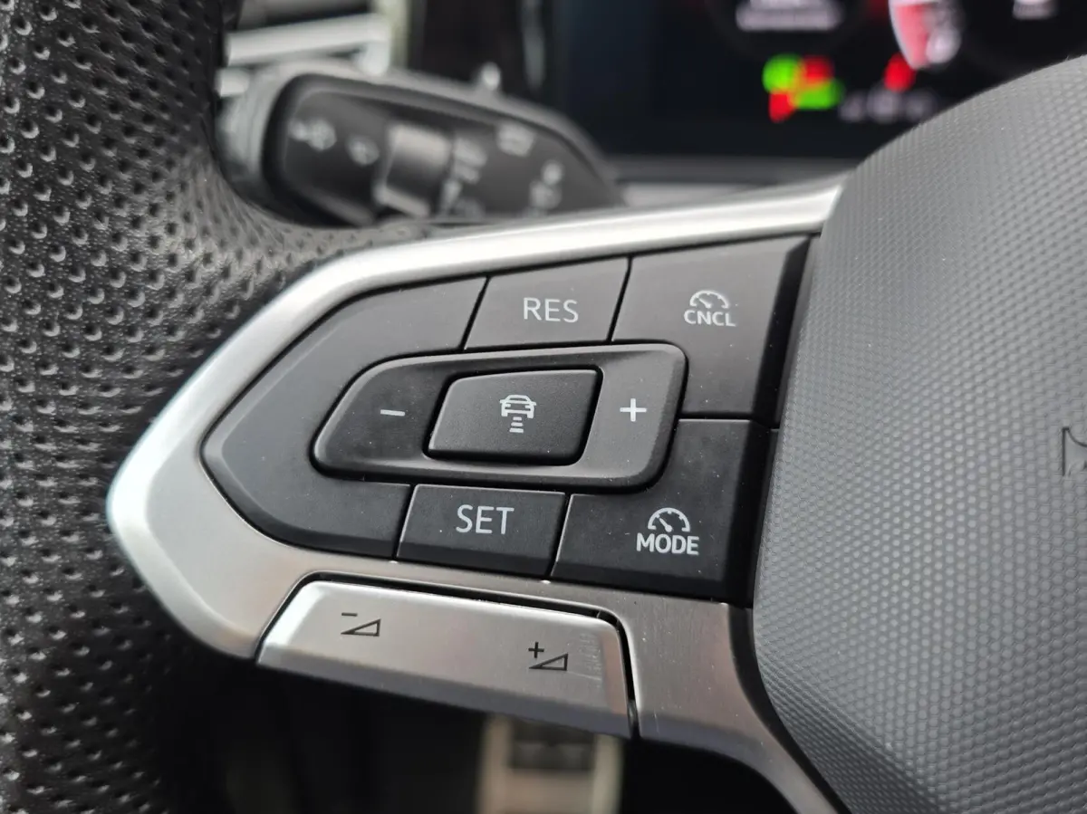 1.5 eTSI R-Line Edition|360cam|ACC|Massage|Sfeerverlichting