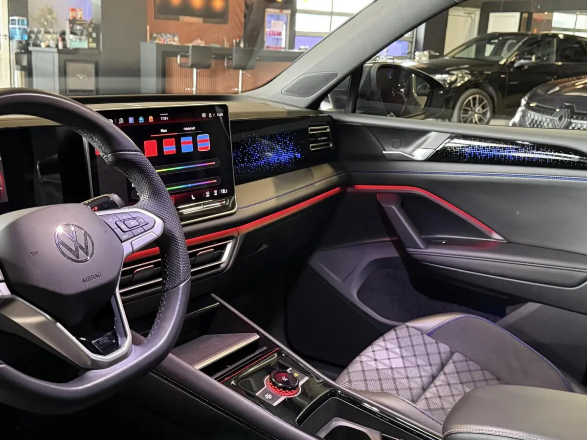 1.5 eTSI R-Line Edition|360cam|ACC|Massage|Sfeerverlichting