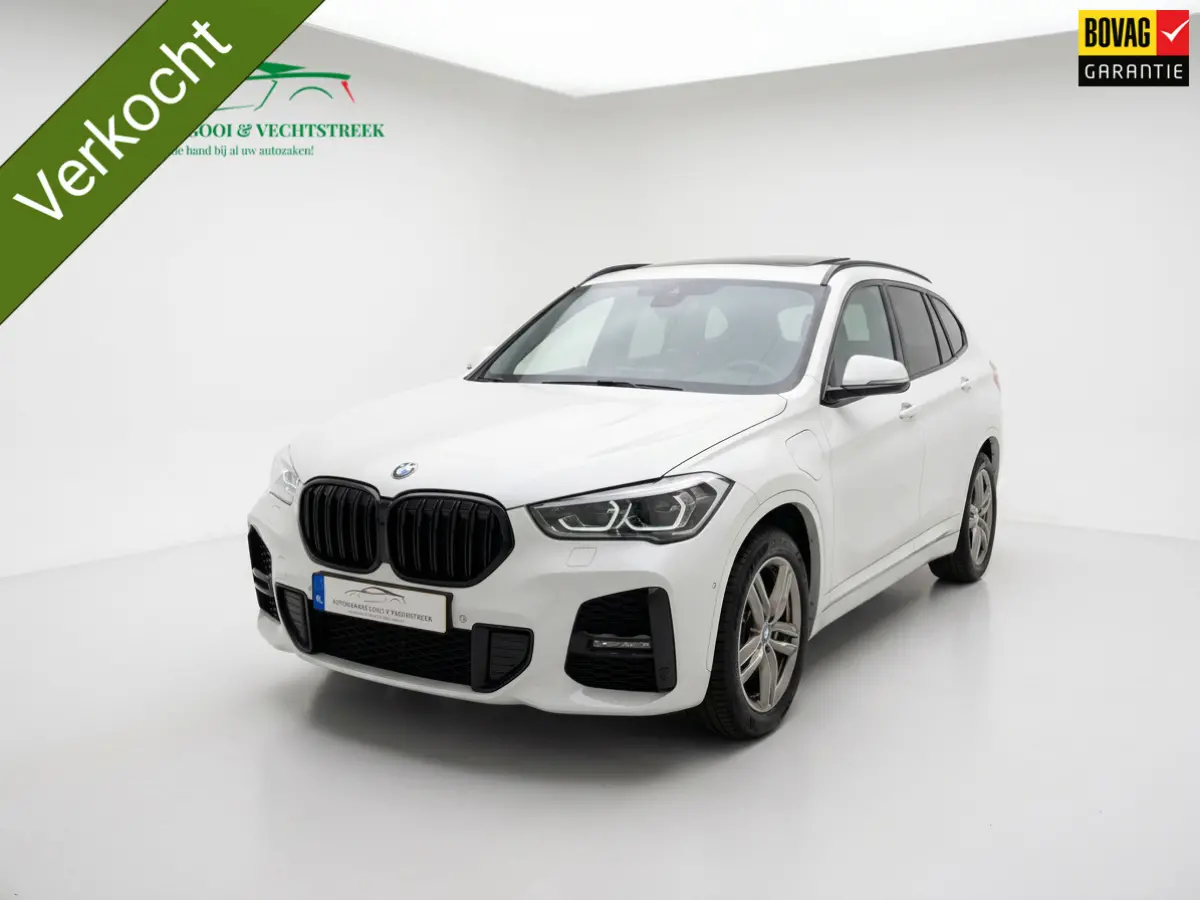 XDrive25e High Exec. M-Sport - Panorama - HuD - Camera - Keyless