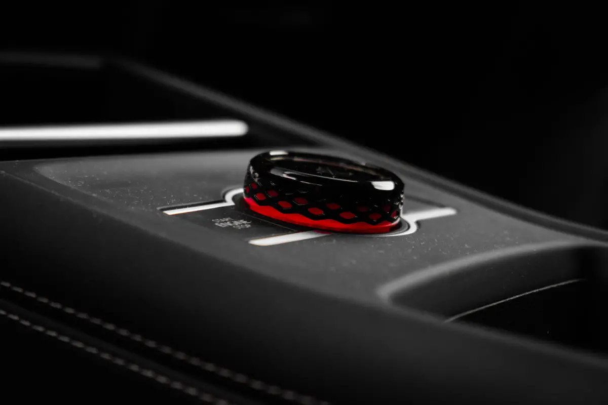 Life Edition | Trekhaak inklapbaar | 'App-Connect' draadloze smartphone integratie | Automatische afstandsregeling (Adaptive Cruise Control) | Buitenspiegels elektrisch instel-, verwarm- en 
