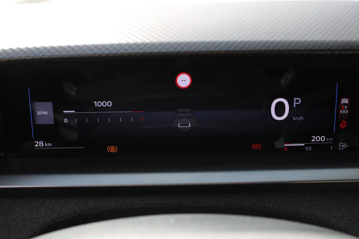 GS | Draadloze telefoonlader (Inductie) | Elektronische klimaatregeling met twee zones | LED dagrijverlichting