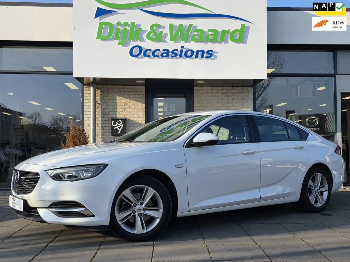 Opel Insignia Grand Sport 2019 Benzine Automatisch leasen