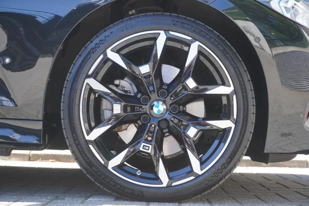 330e Elektrisch verstelbare Stoelen | M Sportpakket | Head Up Display |