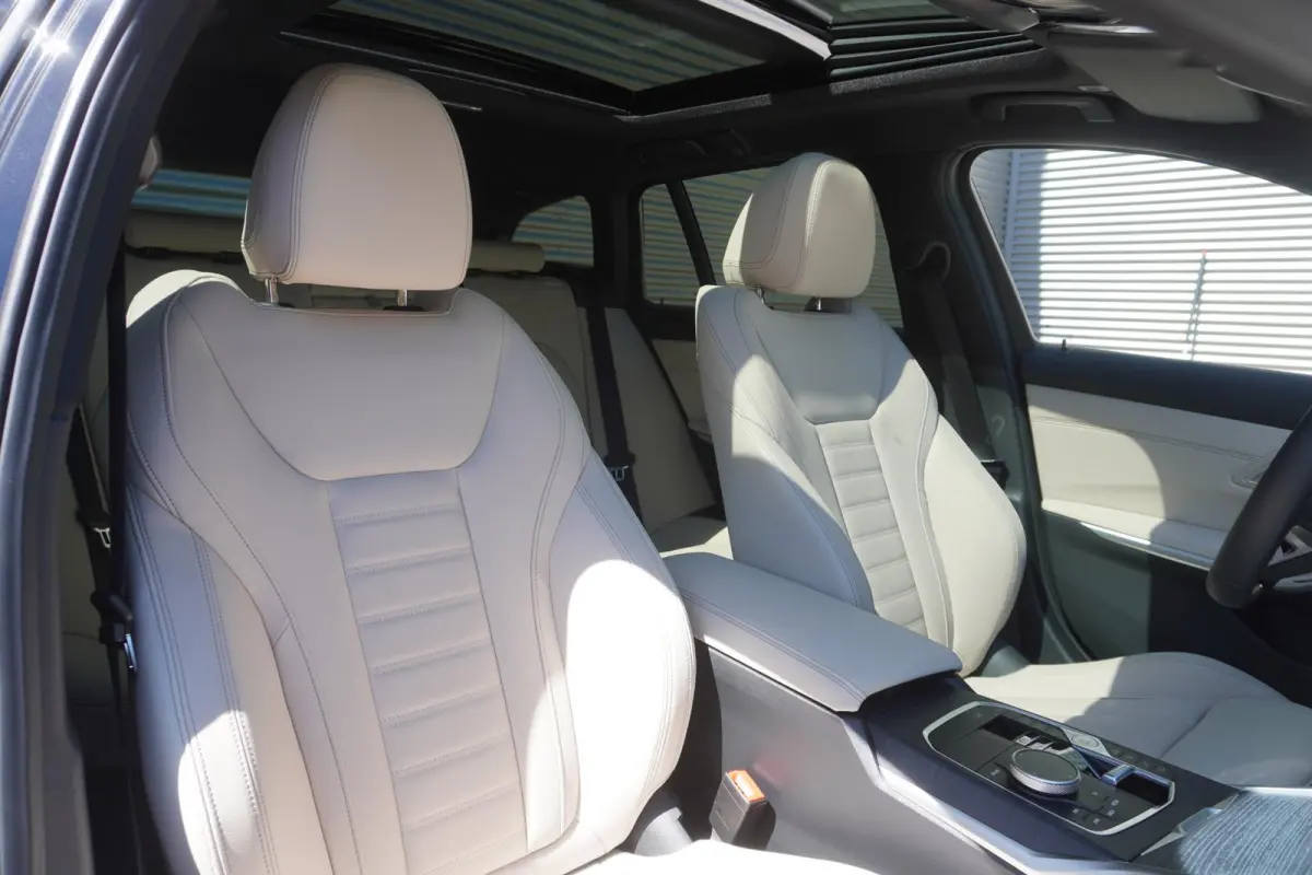 330e Elektrisch verstelbare Stoelen | M Sportpakket | Head Up Display |