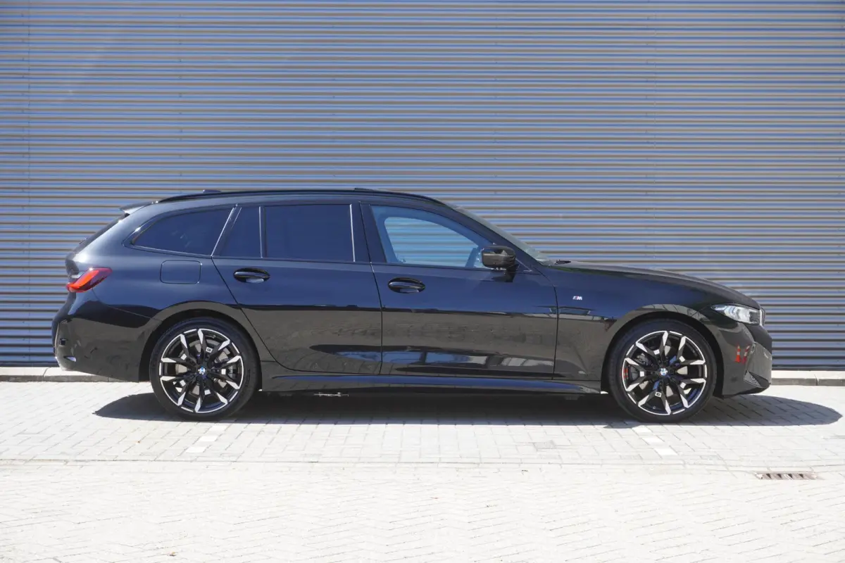330e Elektrisch verstelbare Stoelen | M Sportpakket | Head Up Display |