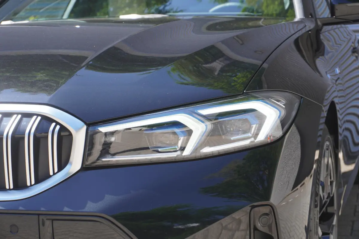 330e Elektrisch verstelbare Stoelen | M Sportpakket | Head Up Display |