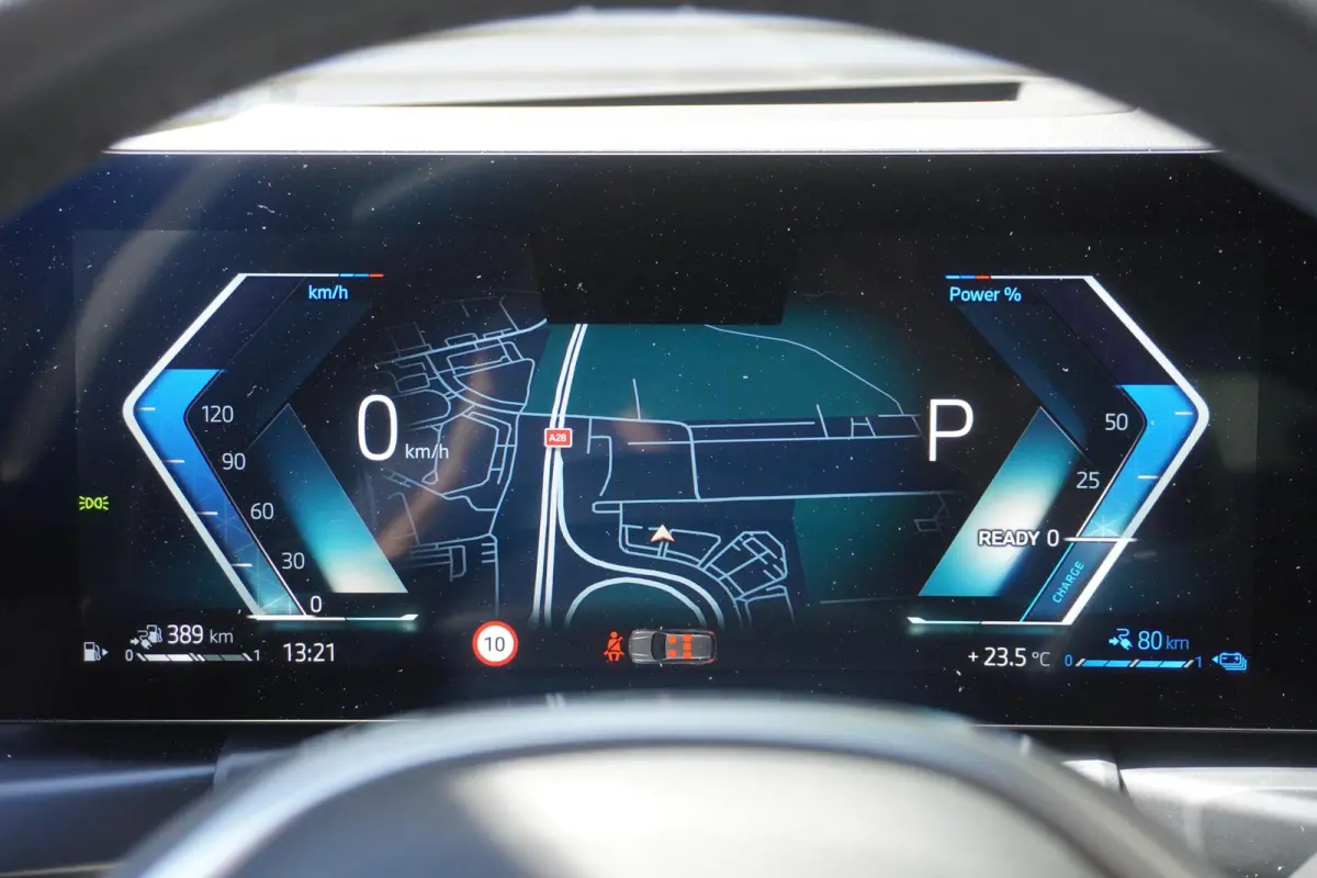 330e Elektrisch verstelbare Stoelen | M Sportpakket | Head Up Display |