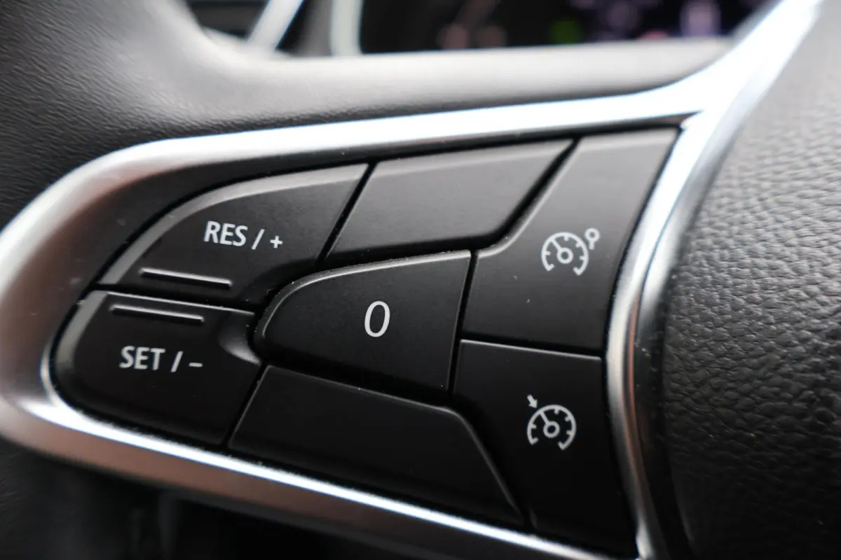 1.0 TCe Intens 1e Eigenaar | NAP | BTW | Volledig Onderh | Camera | Navi | Carplay | Cruise | Bots | DAB | Keyless | Full LED | LMV | PDC