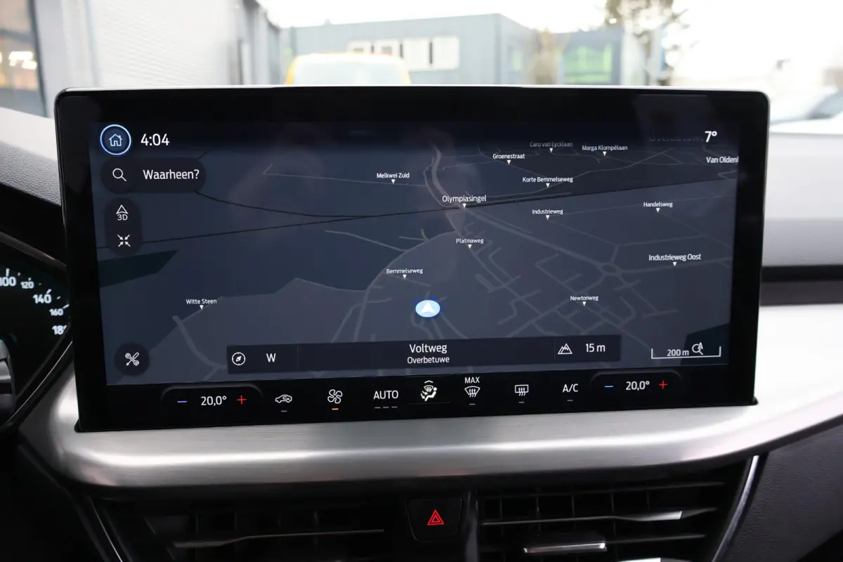 1.0 Hybrid Titanium 1e Eigenaar | Volledig Onderh | NL-Auto | BTW | Camera | Navi | ACC | Carplay | Driver Assist Pack | DAB | Full Led | Keyless