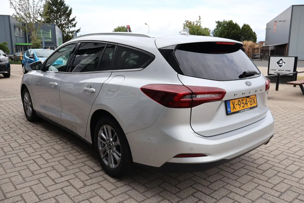 1.0 Hybrid Titanium 1e Eigenaar | Volledig Onderh | NL-Auto | BTW | Camera | Navi | ACC | Carplay | Driver Assist Pack | DAB | Full Led | Keyless