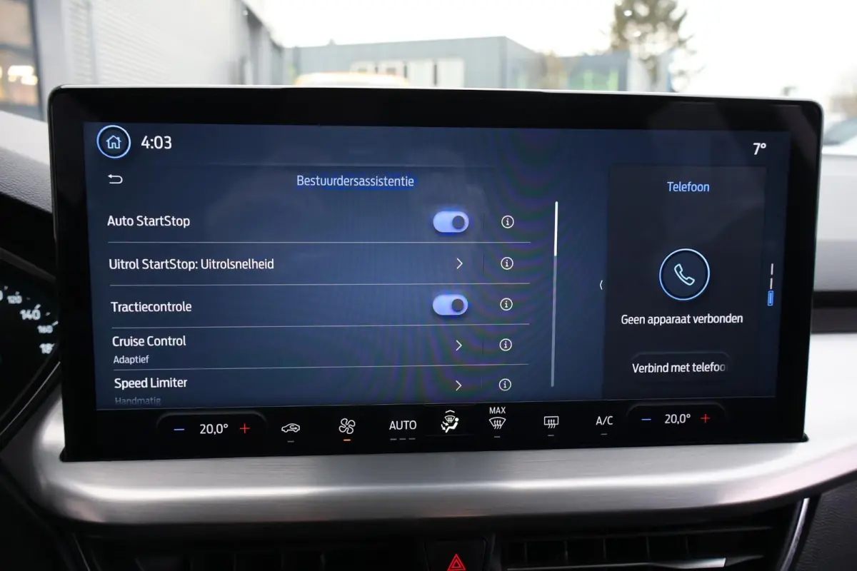 1.0 Hybrid Titanium 1e Eigenaar | Volledig Onderh | NL-Auto | BTW | Camera | Navi | ACC | Carplay | Driver Assist Pack | DAB | Full Led | Keyless