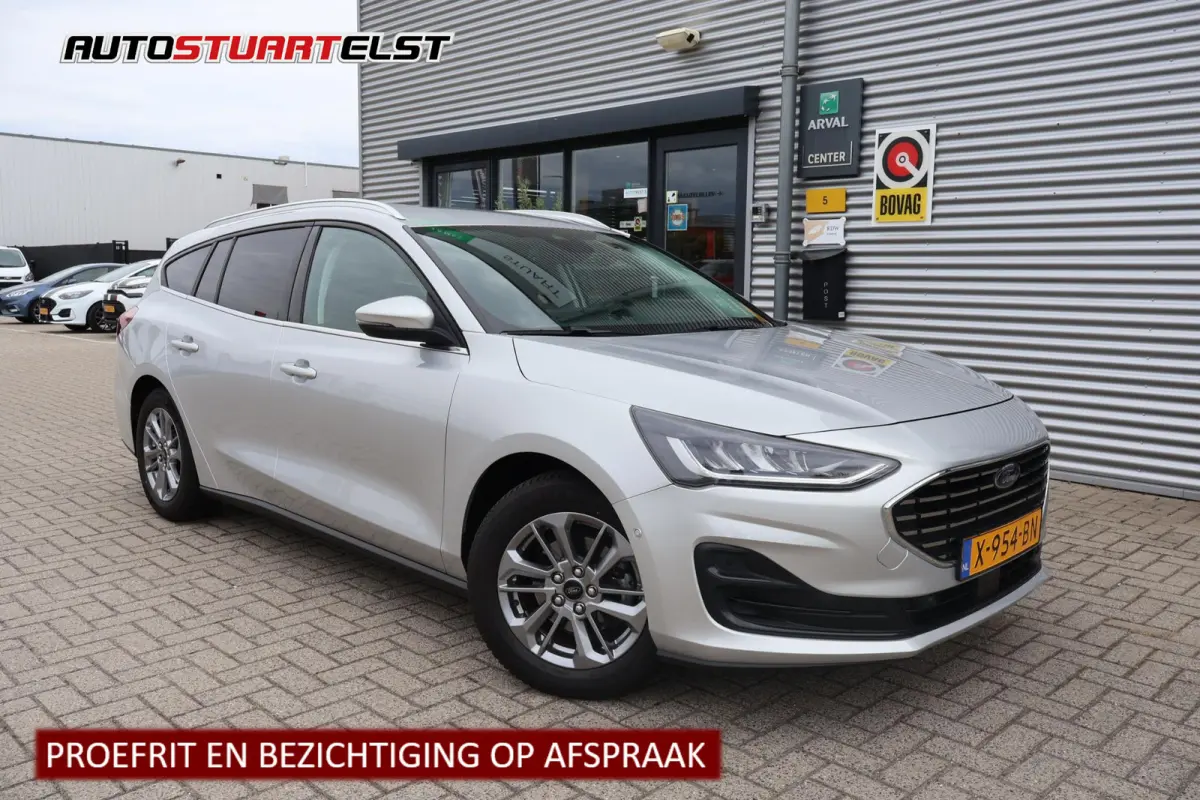 1.0 Hybrid Titanium 1e Eigenaar | Volledig Onderh | NL-Auto | BTW | Camera | Navi | ACC | Carplay | Driver Assist Pack | DAB | Full Led | Keyless