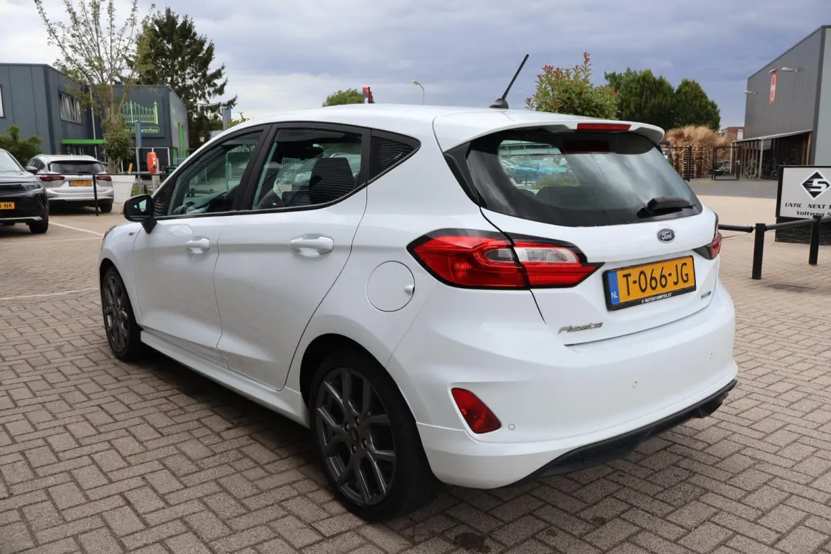 1.0 Hybrid ST-Line 1e Eigenaar | Volledig Onderh | NL-Auto | BTW | Carplay | Navi by app | Cruise | LED | Donkere Hemel | Keyless | DAB | PDC | Start/Stop | Hill-Hold