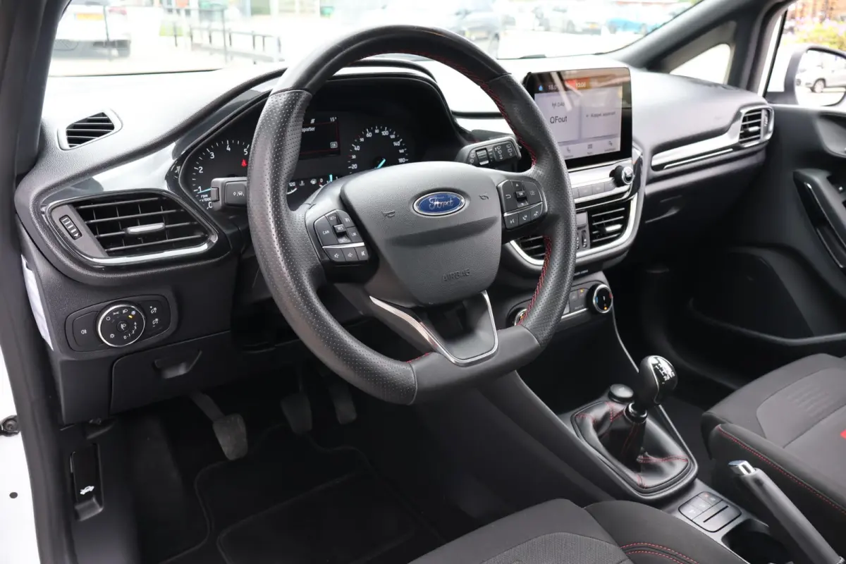1.0 Hybrid ST-Line 1e Eigenaar | Volledig Onderh | NL-Auto | BTW | Carplay | Navi by app | Cruise | LED | Donkere Hemel | Keyless | DAB | PDC | Start/Stop | Hill-Hold