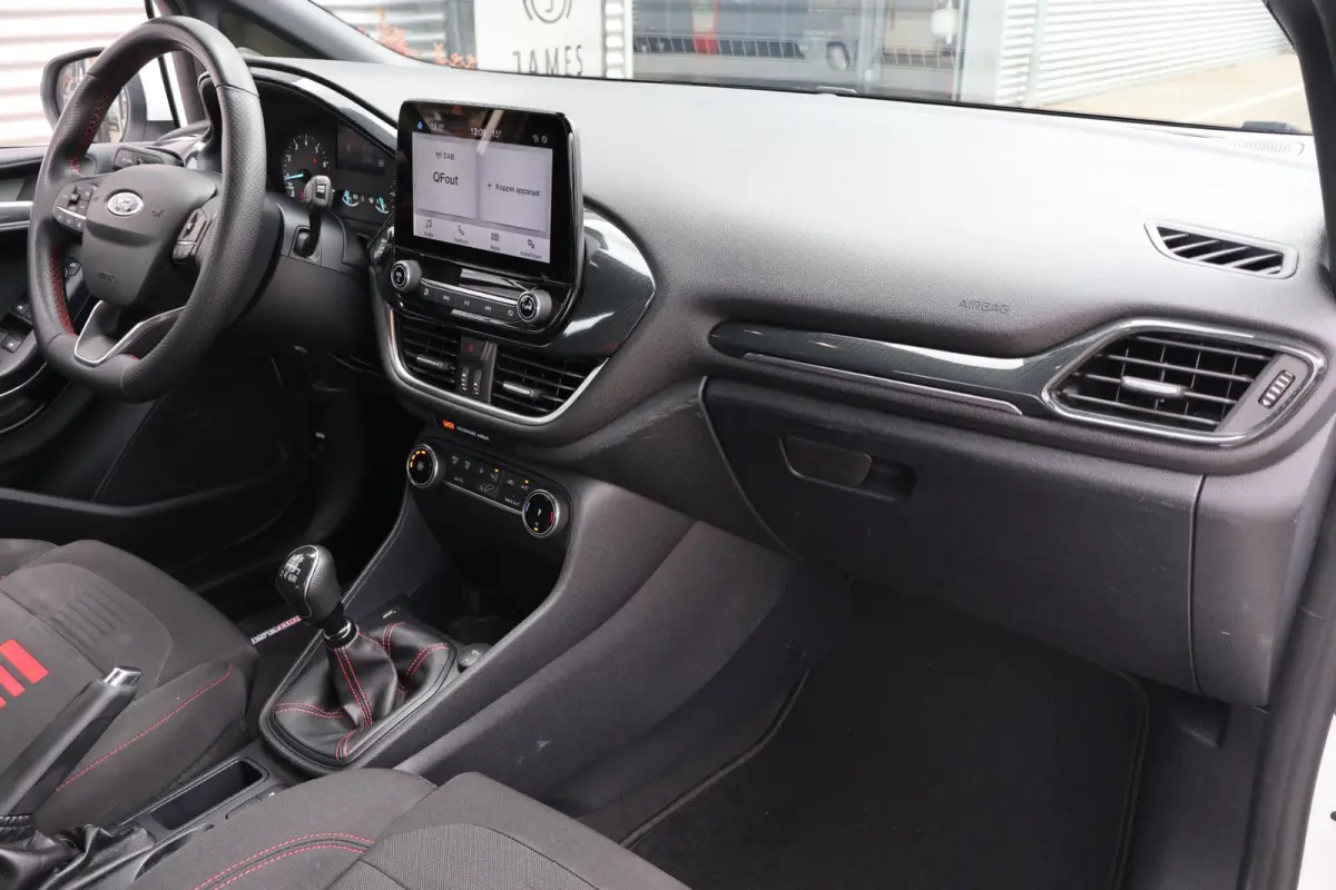 1.0 Hybrid ST-Line 1e Eigenaar | Volledig Onderh | NL-Auto | BTW | Carplay | Navi by app | Cruise | LED | Donkere Hemel | Keyless | DAB | PDC | Start/Stop | Hill-Hold