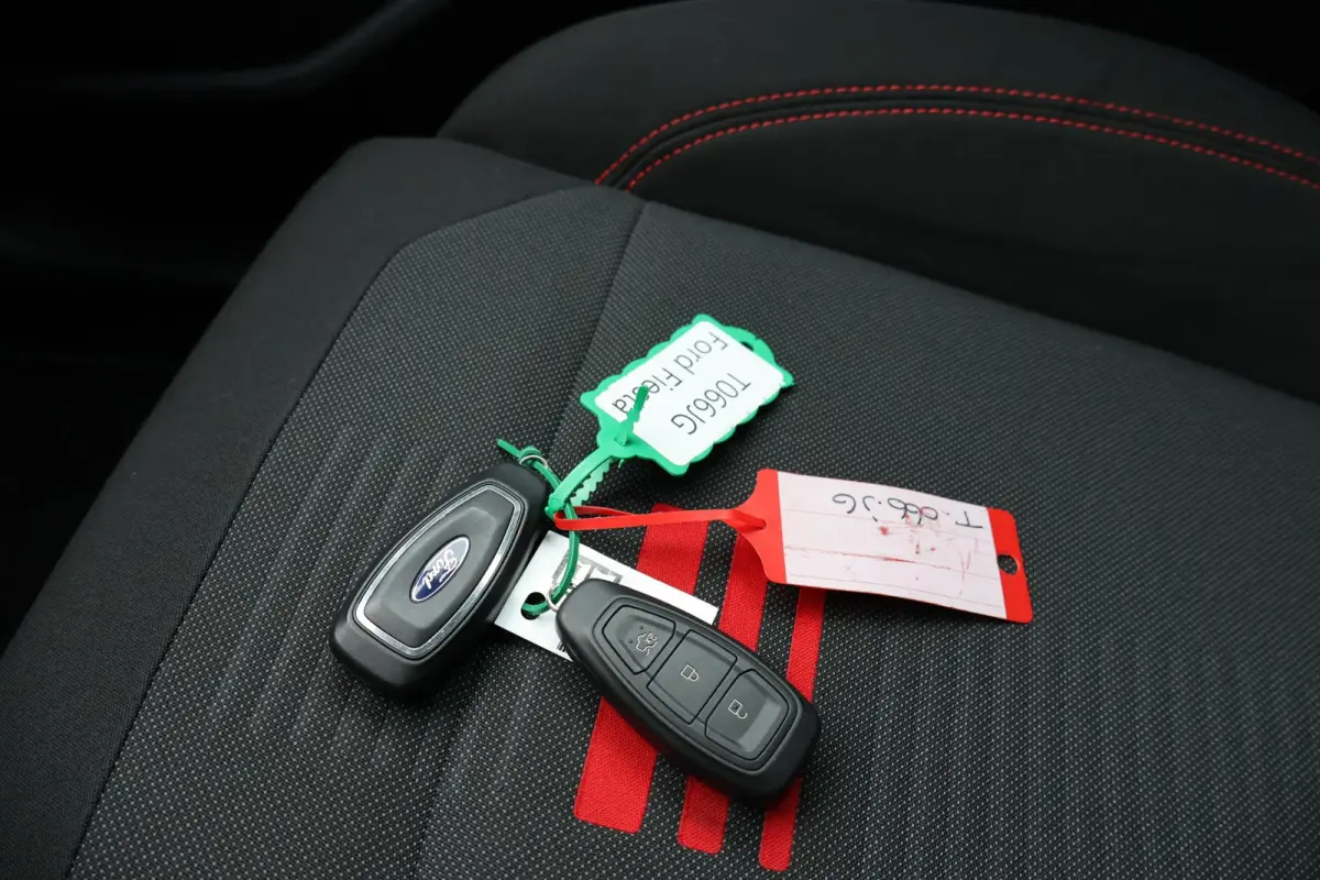 1.0 Hybrid ST-Line 1e Eigenaar | Volledig Onderh | NL-Auto | BTW | Carplay | Navi by app | Cruise | LED | Donkere Hemel | Keyless | DAB | PDC | Start/Stop | Hill-Hold