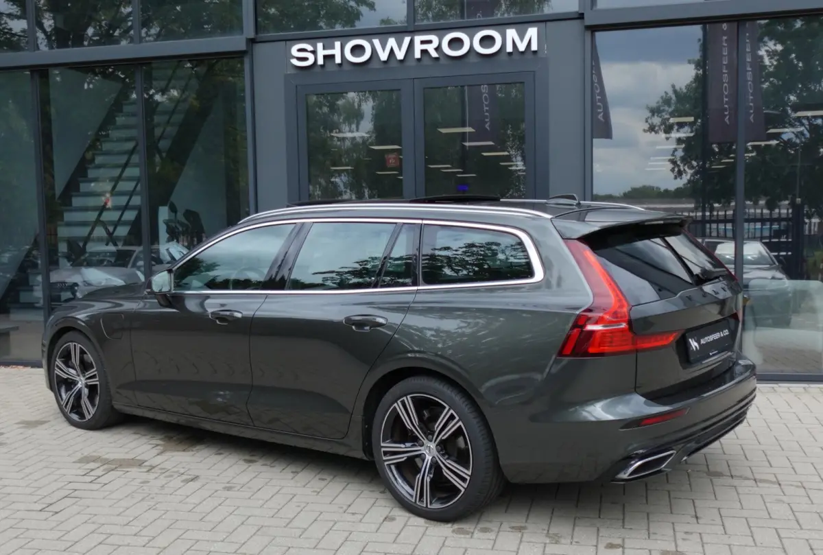 2.0 T8 Twin Engine AWD Inscription PANO KEYLESS