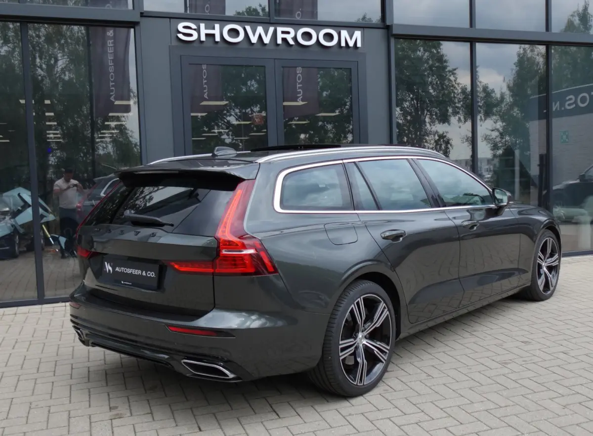2.0 T8 Twin Engine AWD Inscription PANO KEYLESS