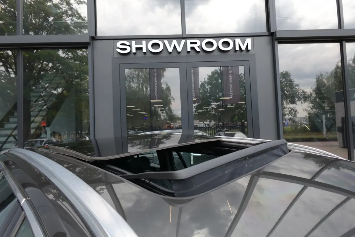 2.0 T8 Twin Engine AWD Inscription PANO KEYLESS