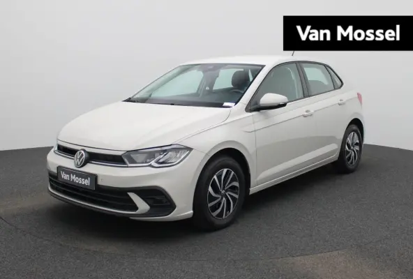 1.0 TSI Life Edition 95pk Demo | Parkeersensoren Achter | Achteruirijcamera | Privacy Glas | 15 Inch Velgen | Apple Carplay | Android Auto