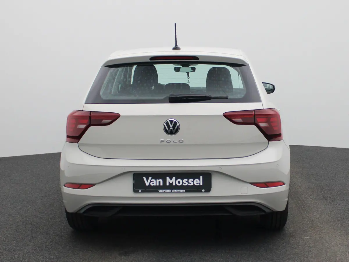 1.0 TSI Life Edition 95pk Demo | Parkeersensoren Achter | Achteruirijcamera | Privacy Glas | 15 Inch Velgen | Apple Carplay | Android Auto
