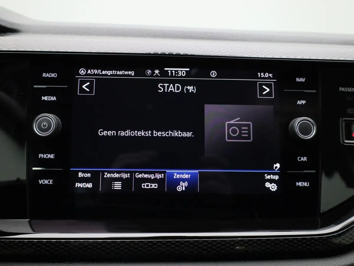 1.0 TSI Life Edition 95pk Demo | Parkeersensoren Achter | Achteruirijcamera | Privacy Glas | 15 Inch Velgen | Apple Carplay | Android Auto