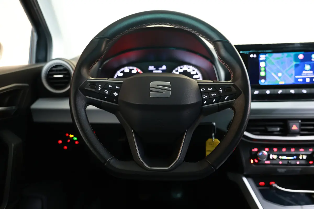 1.0 TSI Style FR X uitv. CARPLAY PDC NAVI CLIMA STOELVW "23