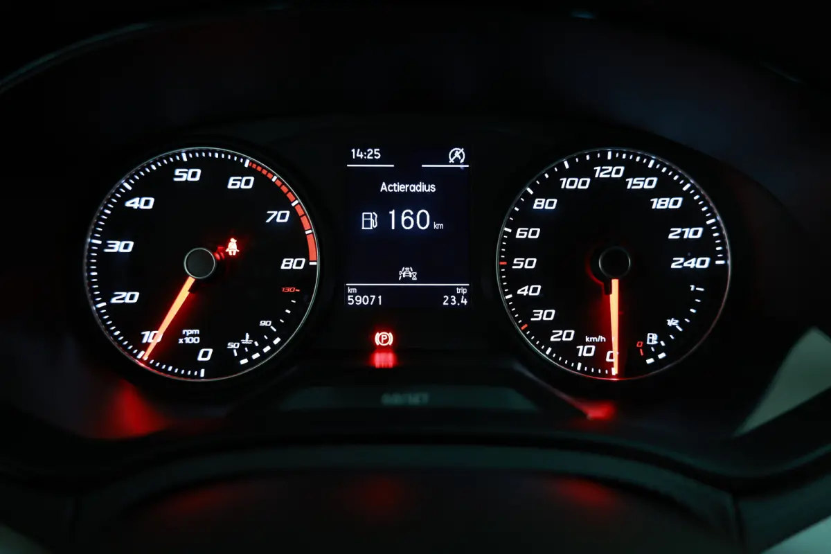 1.0 TSI Style FR X uitv. CARPLAY PDC NAVI CLIMA STOELVW "23