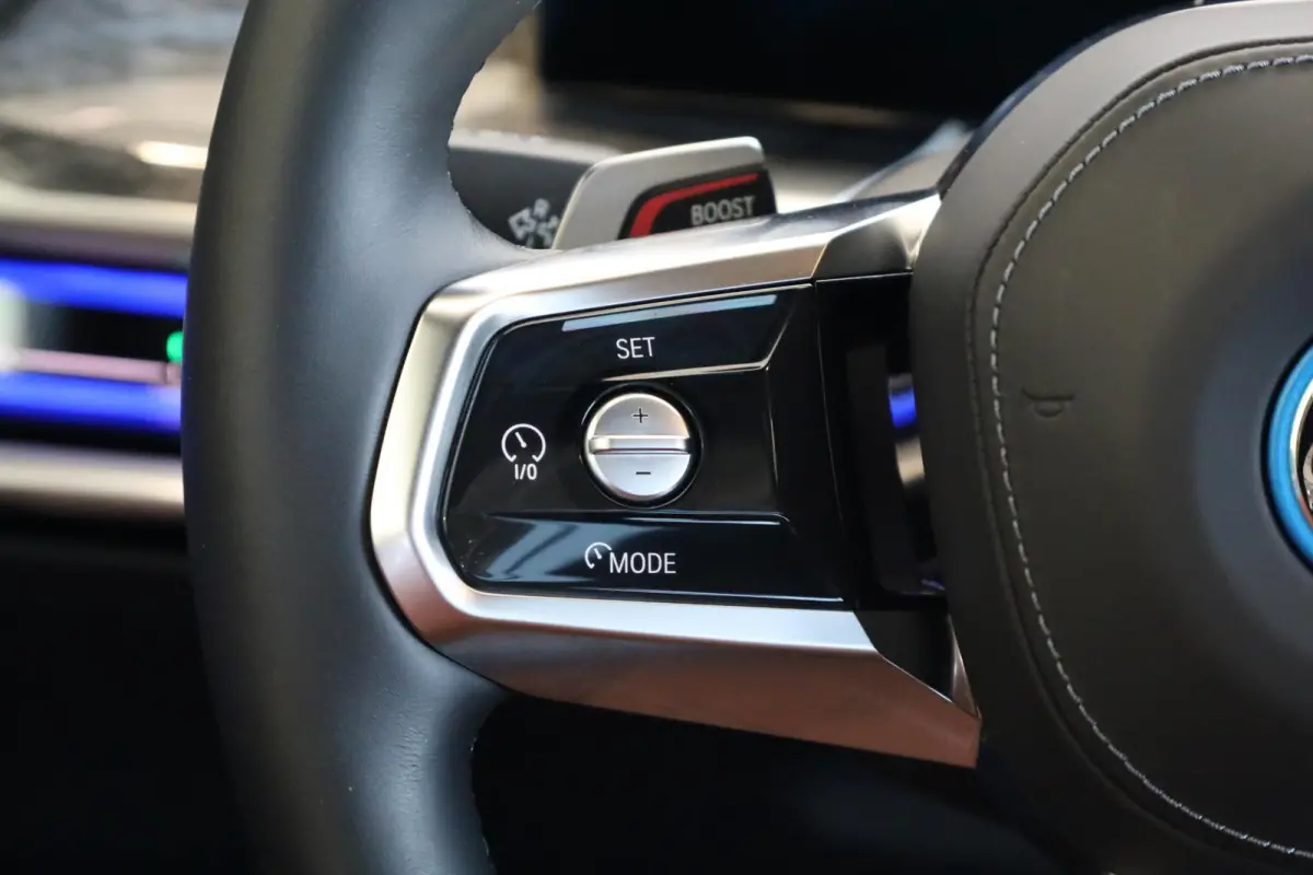 xDrive60 M Sport Pro | Rear Seat Entertainment | SOH 99,4% | BMW Individual Leder 'Merino' Tartufo | Integral Active Steering