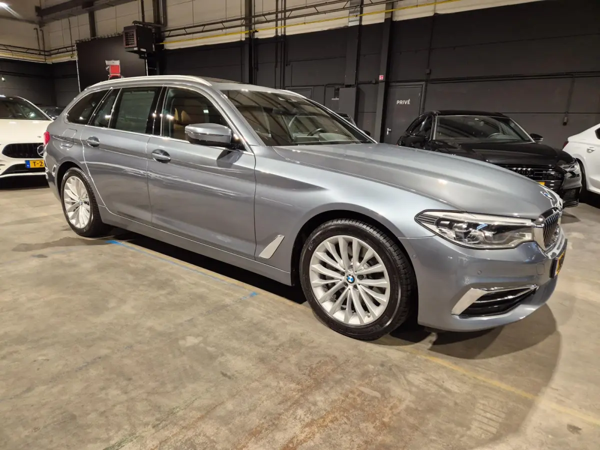 530i High Executive Edition - Panoramadak - HeadUp - Adapt Cruise - Ambiancelight - Memorystoel