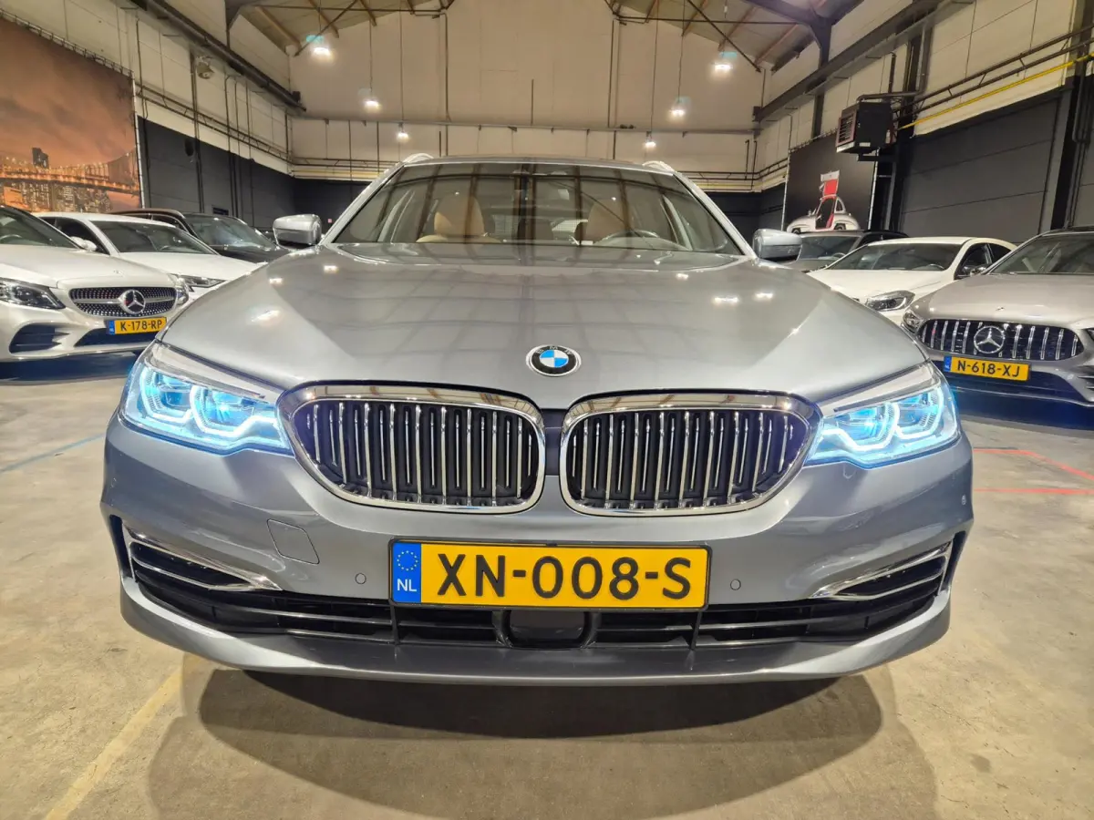 530i High Executive Edition - Panoramadak - HeadUp - Adapt Cruise - Ambiancelight - Memorystoel