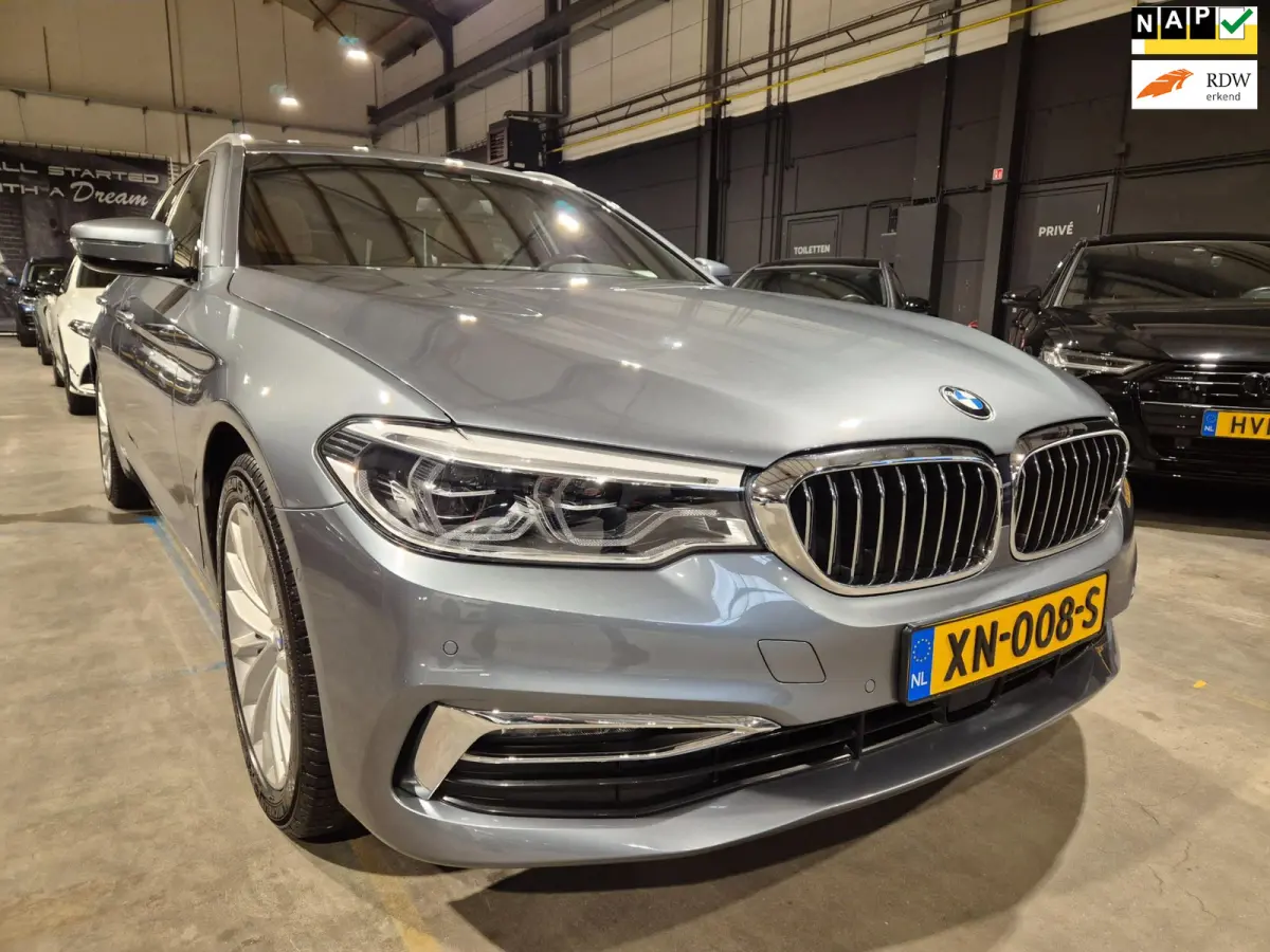 530i High Executive Edition - Panoramadak - HeadUp - Adapt Cruise - Ambiancelight - Memorystoel